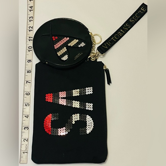 Victoria's Secret Sequins Wristlet+Coin Purse+Keychain NWOT - Picture 4 of 5